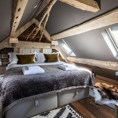 The Barth Room At Cheshire Boutique Barns-3